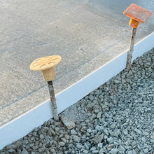 Load image into Gallery viewer, Plastic Flex Forms for Concrete Flatwork & Curbs