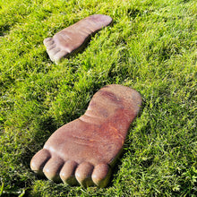 Load image into Gallery viewer, Footprint Stepping Stone Mold, Concrete Cement Mold, DIY feet Walkway Stepping Stones, Footprints for Garden, Garden Decor Mold