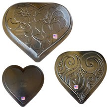 Load image into Gallery viewer, Heart Stepping Stone Mold, Heart Garden Decor Mold, Outdoor Statue