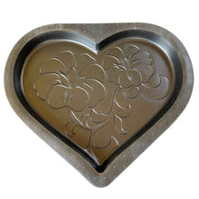 Load image into Gallery viewer, Heart Stepping Stone Mold, Heart Garden Decor Mold, Outdoor Statue
