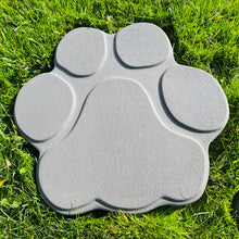 Load image into Gallery viewer, Dog Cat Paw Print Stepping Stone Mold, Textured Mold for Non-Slip Stepping Stones