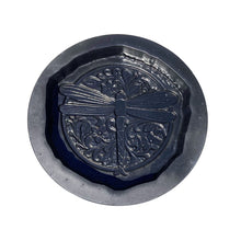 Load image into Gallery viewer, Dragonfly Round Stepping Stone Mold, Concrete Cement Mold, Stepping Stones for Garden Walkway, DIY Walkway Stepping Stones, Round Statue for Garden, Round Garden Decor Mold